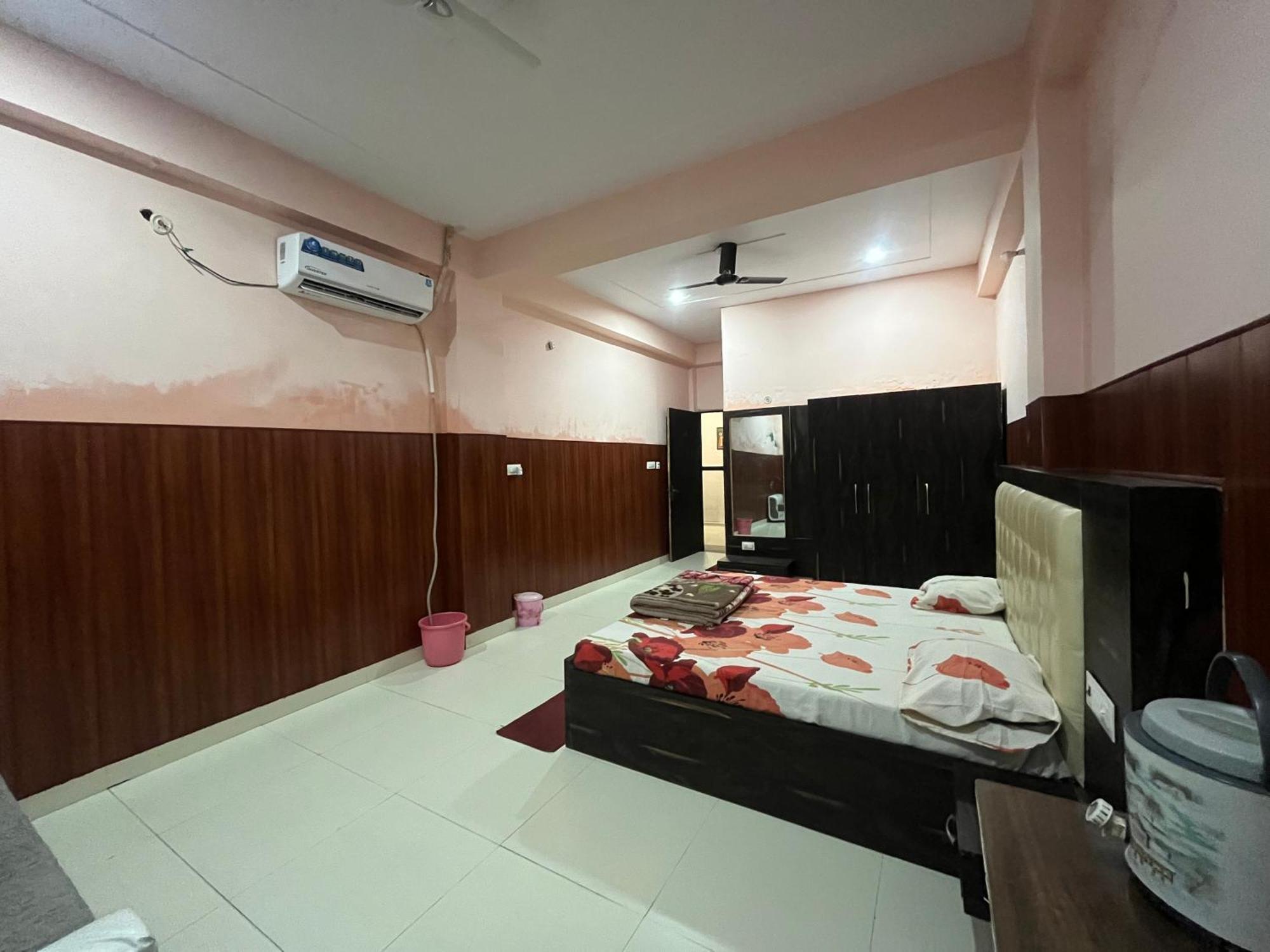 Shri Ji Baba Ki Haveli 호텔 Govardhan 외부 사진
